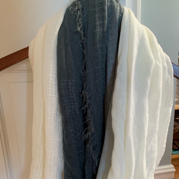LOFT Accessories - NWT Loft ombre scarf
